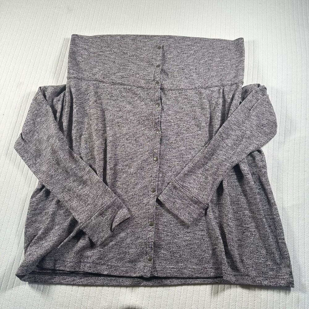 Eddie Bauer Women Size Medium Sweater Top Cardigan Snap Buttons Long Sleeve.